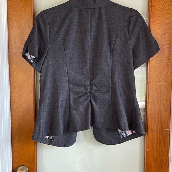 Maurices fitted blazer dark gray short sleeved sz 1 - Picture 8 of 11
